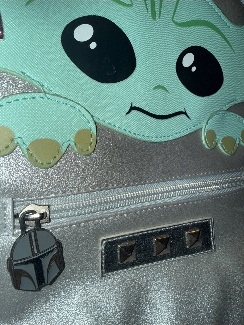 Star Wars Silver Grogu Backpack - Picture 4 of 4